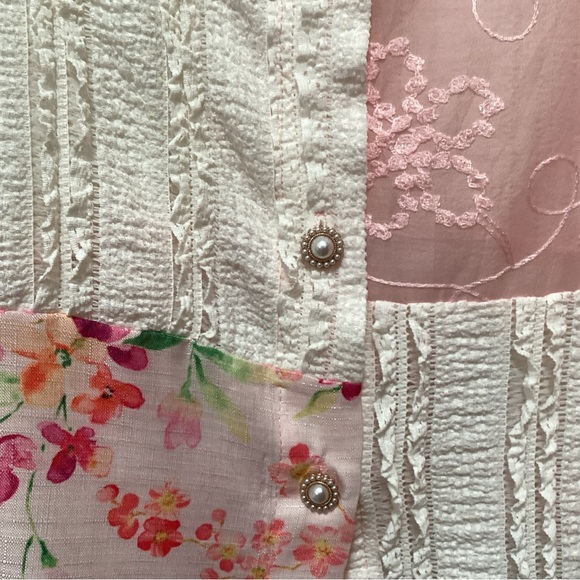 POL Mixed Fabric Floral Pink & White Button-Up Shirt - Picture 3 of 4